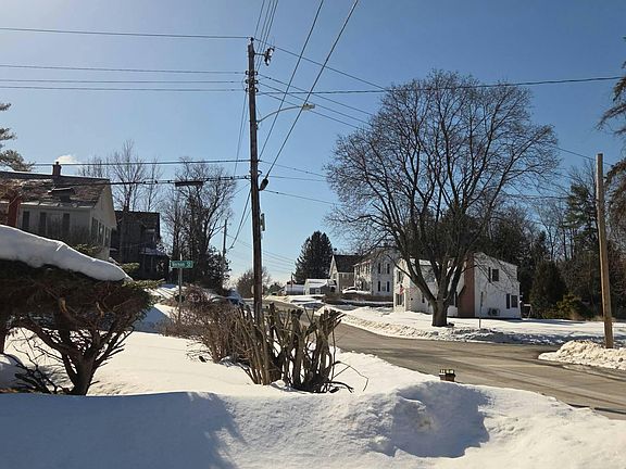 4th image of 200 Church St