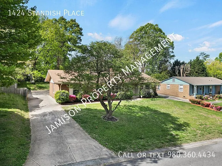1424 Standish Pl — Photo 30