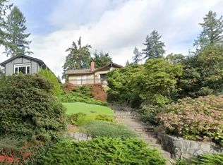 2582 Shelley Rd #1A, North Vancouver, BC V7H1J9