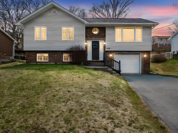 438 Colby Dr, Halifax, NS B2V 2K6