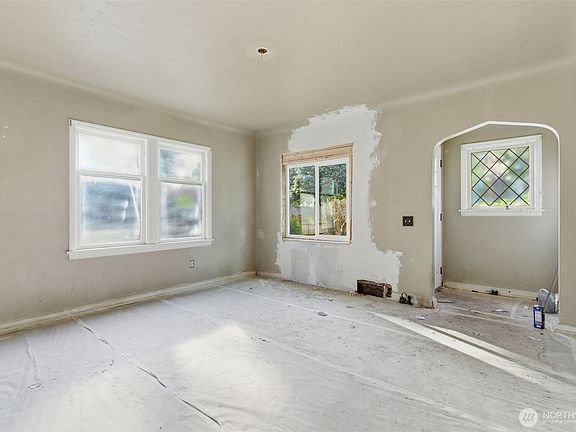 4th image of 3109 Harris Road SE