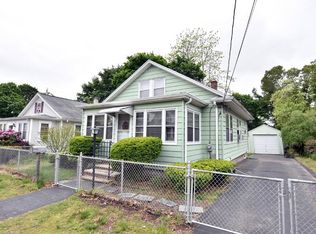 37 Booth Ave, Warwick, RI 02888