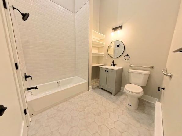 22 N King St #3C