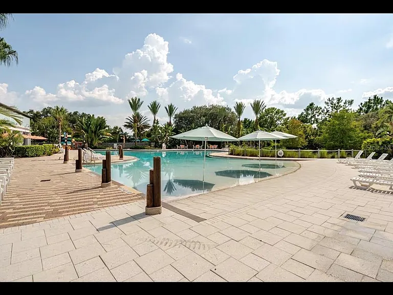 354 Captiva Dr — Photo 30