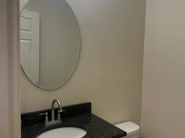 58 Juniper Dr Unit 5H, White River Junction, VT 05001