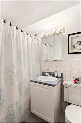 Sold by Keller Williams NYC | media 8