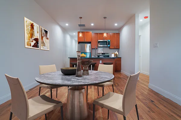 Rented by Platinum Properties | media 12