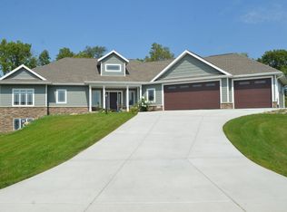 4006 Longfellow Ct, Deforest, WI 53532