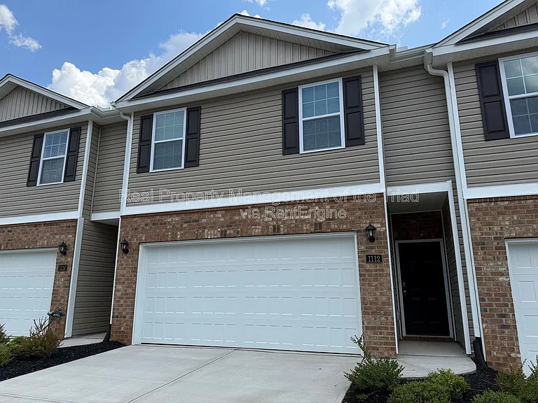1112 Broholmer Ln — Photo 17