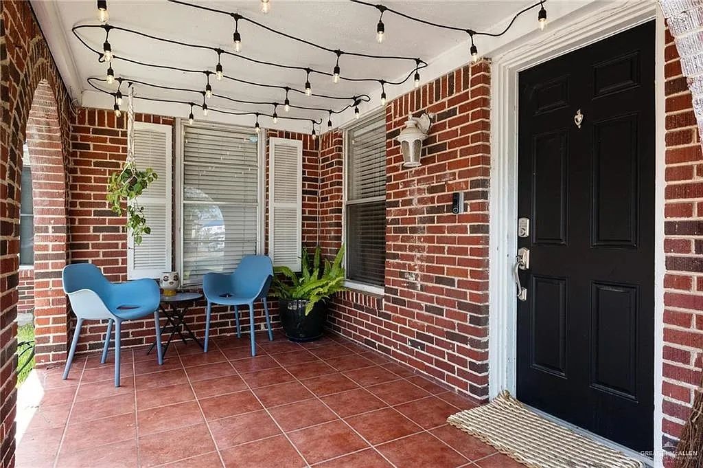 2 bed, 1.0 bath, 980 sqft, $1,485 — Photo 3