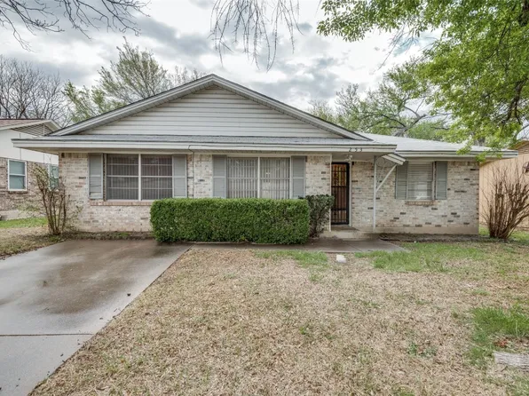 253 Merribrook Trl, Duncanville, TX 75116