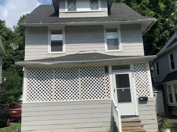 385 Seward St, Rochester, NY 14608
