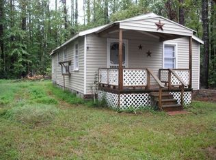 127 Poplar Dr, Blounts Creek, NC 27814