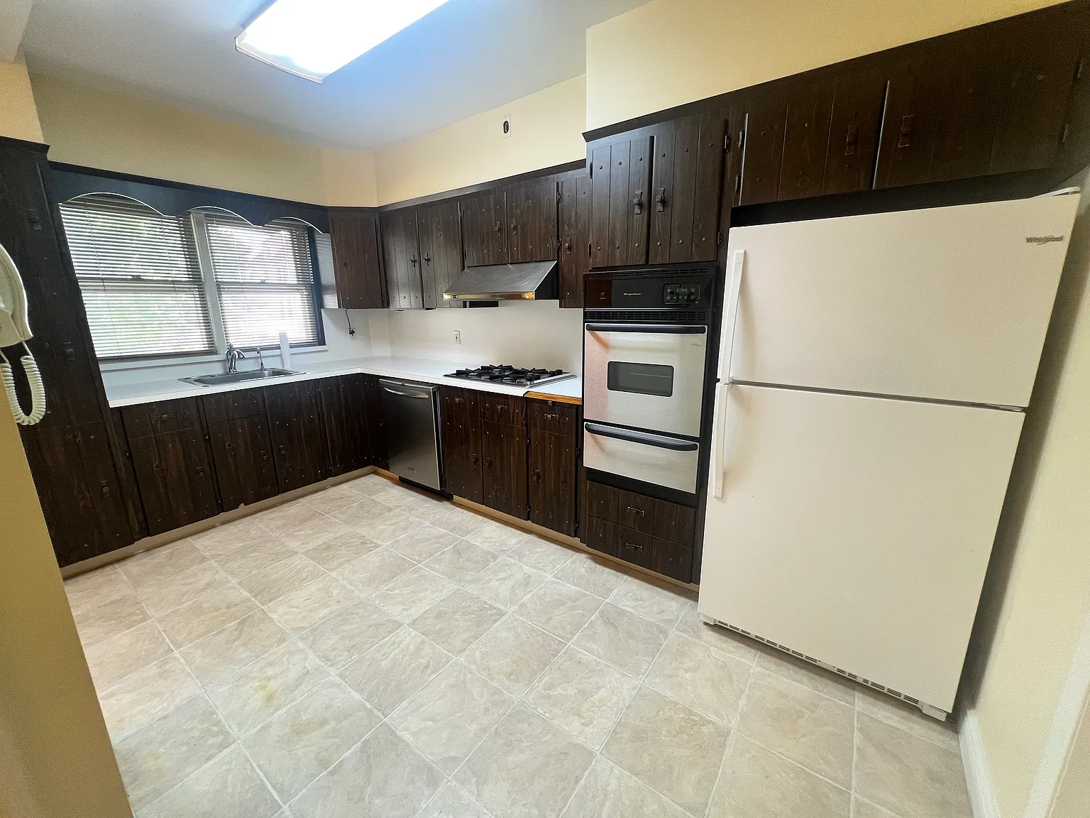 1 bed, 800 sqft, $1,950 — Photo 1