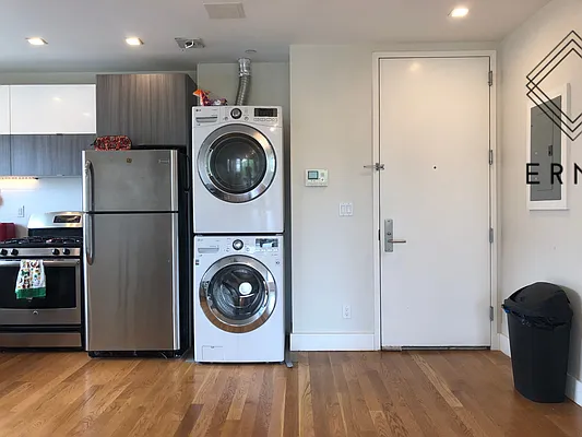 Rented by ERNY LLC | media 23