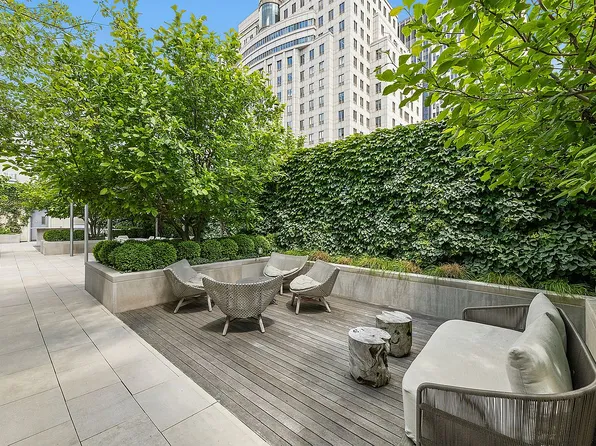 49 Chambers St APT 8E, New York, NY 10007