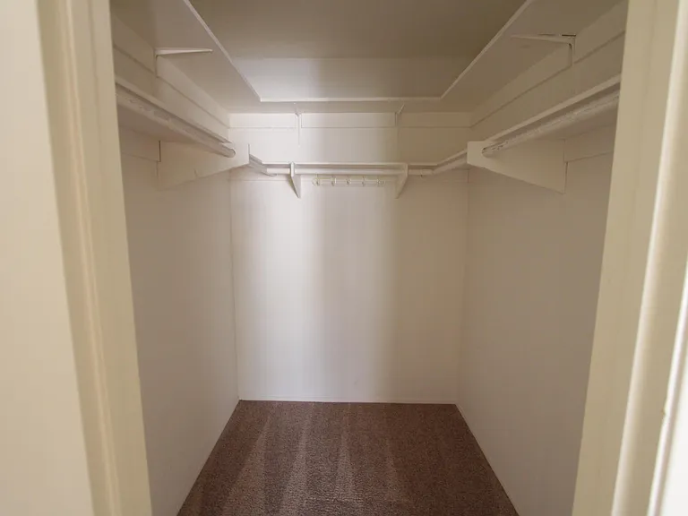 11325 Avenida De Los Lobos #C — Photo 11