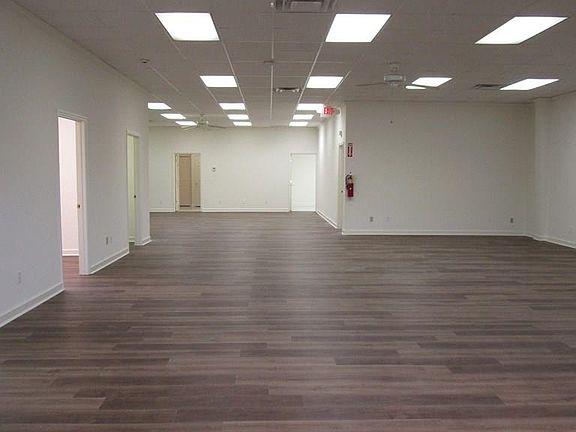3rd image of 12220 Highway 43