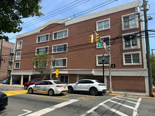 2700 Summit Ave APT 101