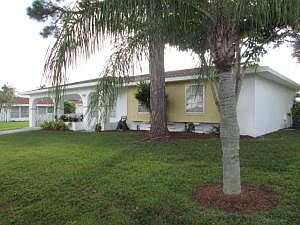 Home For Sale In Floresta Area