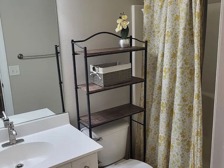 407 S Elgin Ct — Photo 22
