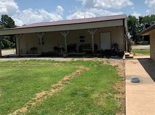 10301 W Brake Rd, Ponca City, OK 74601