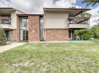 8102 W Oklahoma Ave APT 10, West Allis, WI 53219