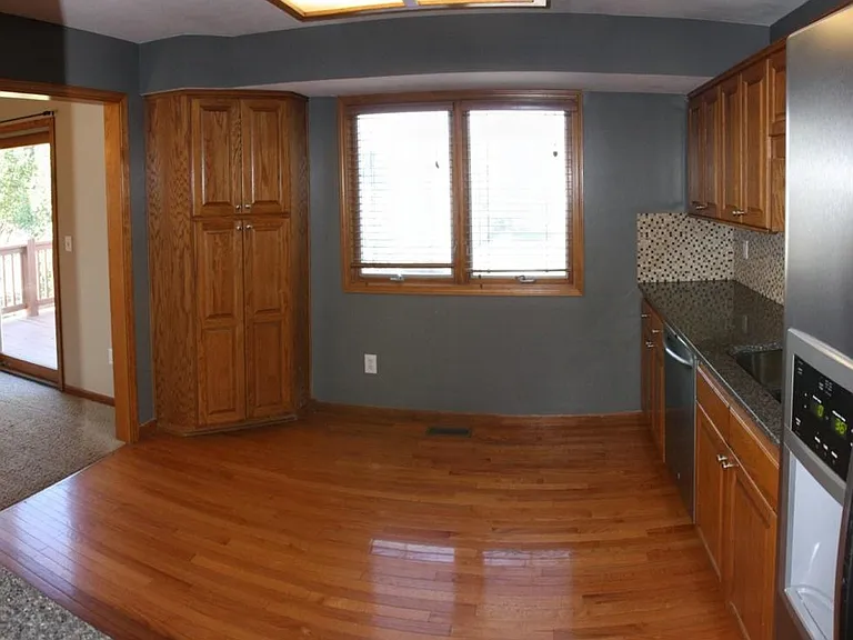 433 Crest Pl — Photo 5