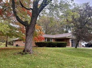 W135S6493 Windsor Rd, Muskego, WI 53150