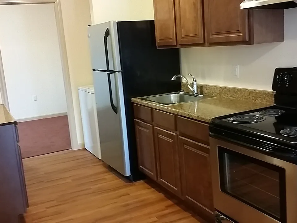203 University Dr #0