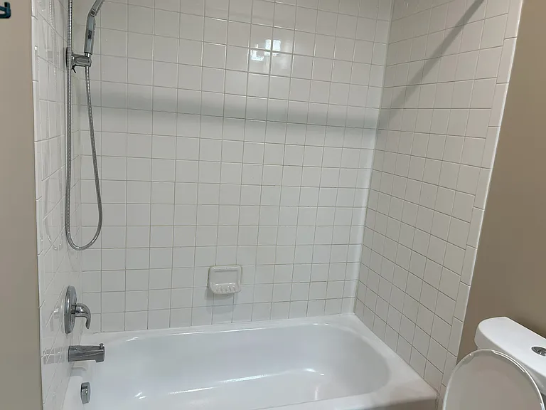 109 Cityview Ave — Photo 9