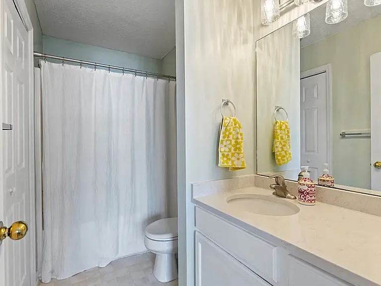 119 Stanton Hall Ln — Photo 10