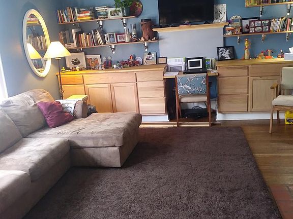 4th image of 469 Pershing Dr