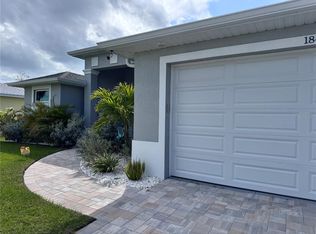 186 Fairway Rd, Rotonda West, FL 33947