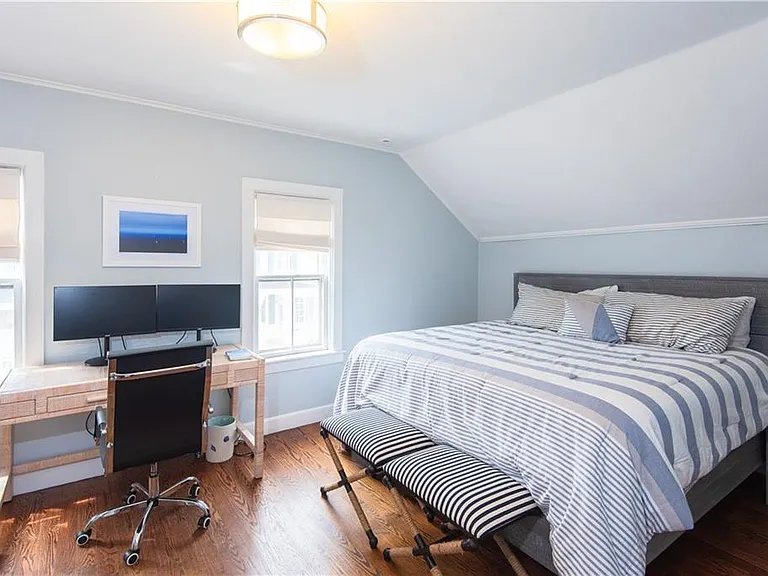 32 Hammond St — Photo 15