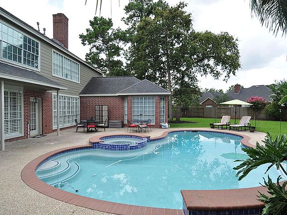 2nd image of 18611 Nashua Pines Ct