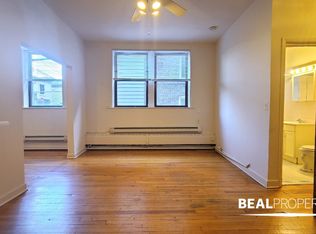 1050 W George St #4, Chicago, IL 60657