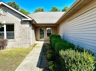 4208 Lynnfield Rd, Jonesboro, AR 72405