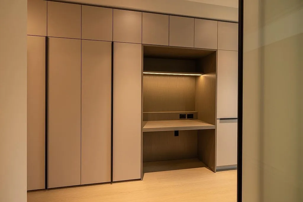 Stylish and smart 1Bed at The Hue Port Moody — Photo 3