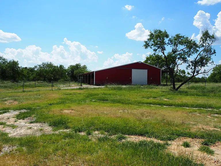 9561 Hames Rd — Photo 39