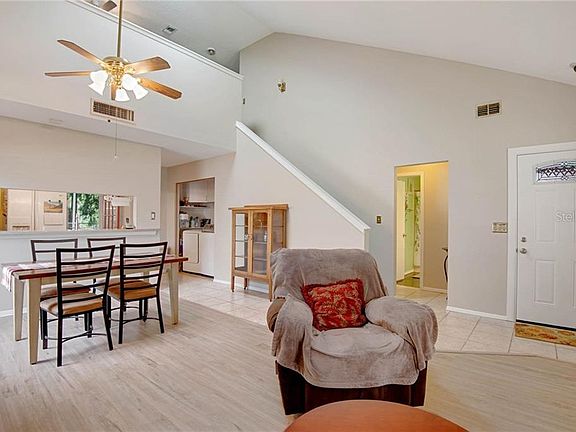 5th image of 3418 Laurel Dale Dr