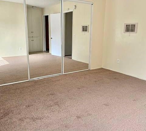 5th image of 332 S Avenue 60 #211