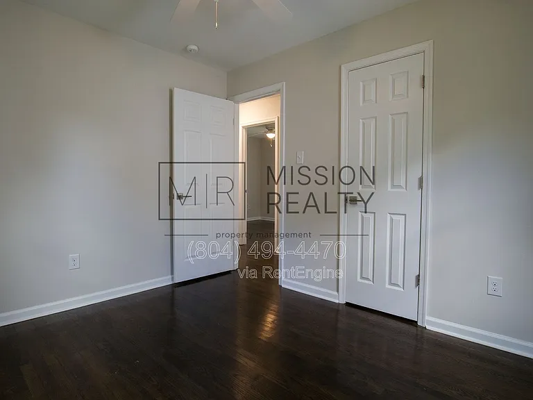 5205 Scott St — Photo 18