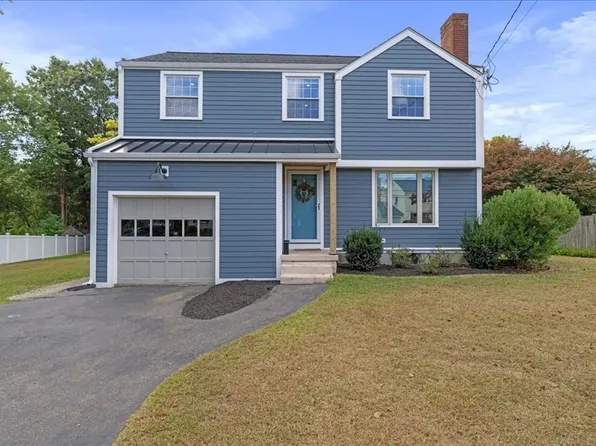 3 Robinhood Rd, Natick, MA 01760