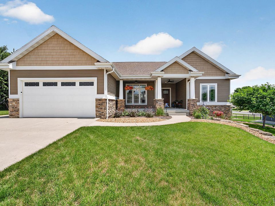 1st image of 280 Drumlin Cir
