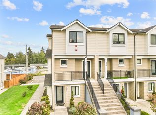 Allenmore Brownstones, Tacoma, WA 98405