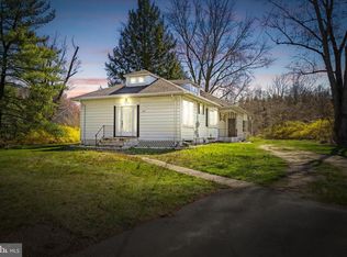 304 Sharon Rd, Robbinsville, NJ 08691