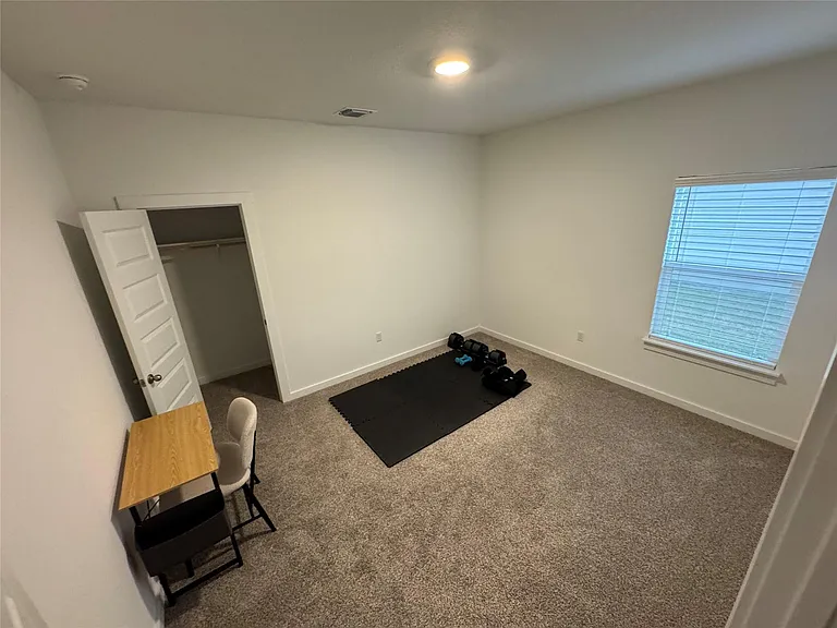204 James River Dr — Photo 17
