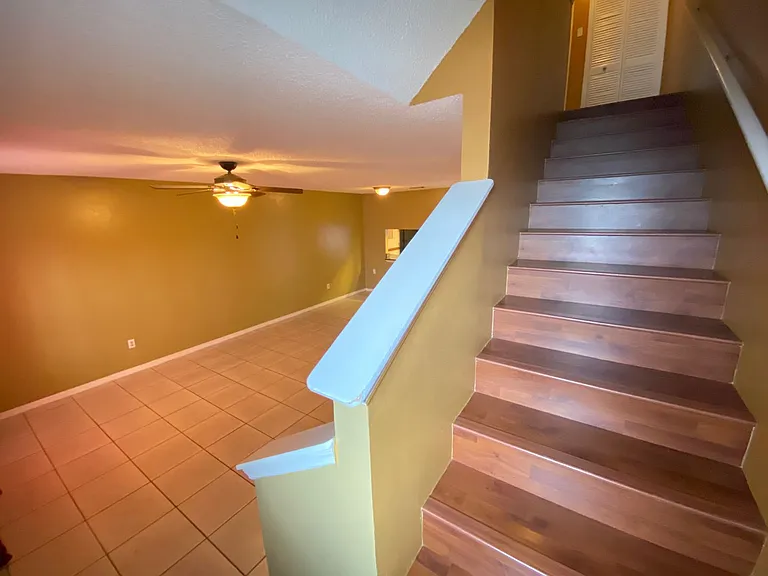 1605 Shady Ridge Ct — Photo 4