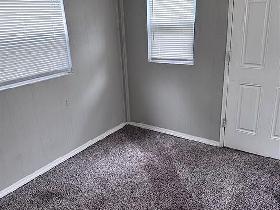 5th image of 5035 Glenside Dr